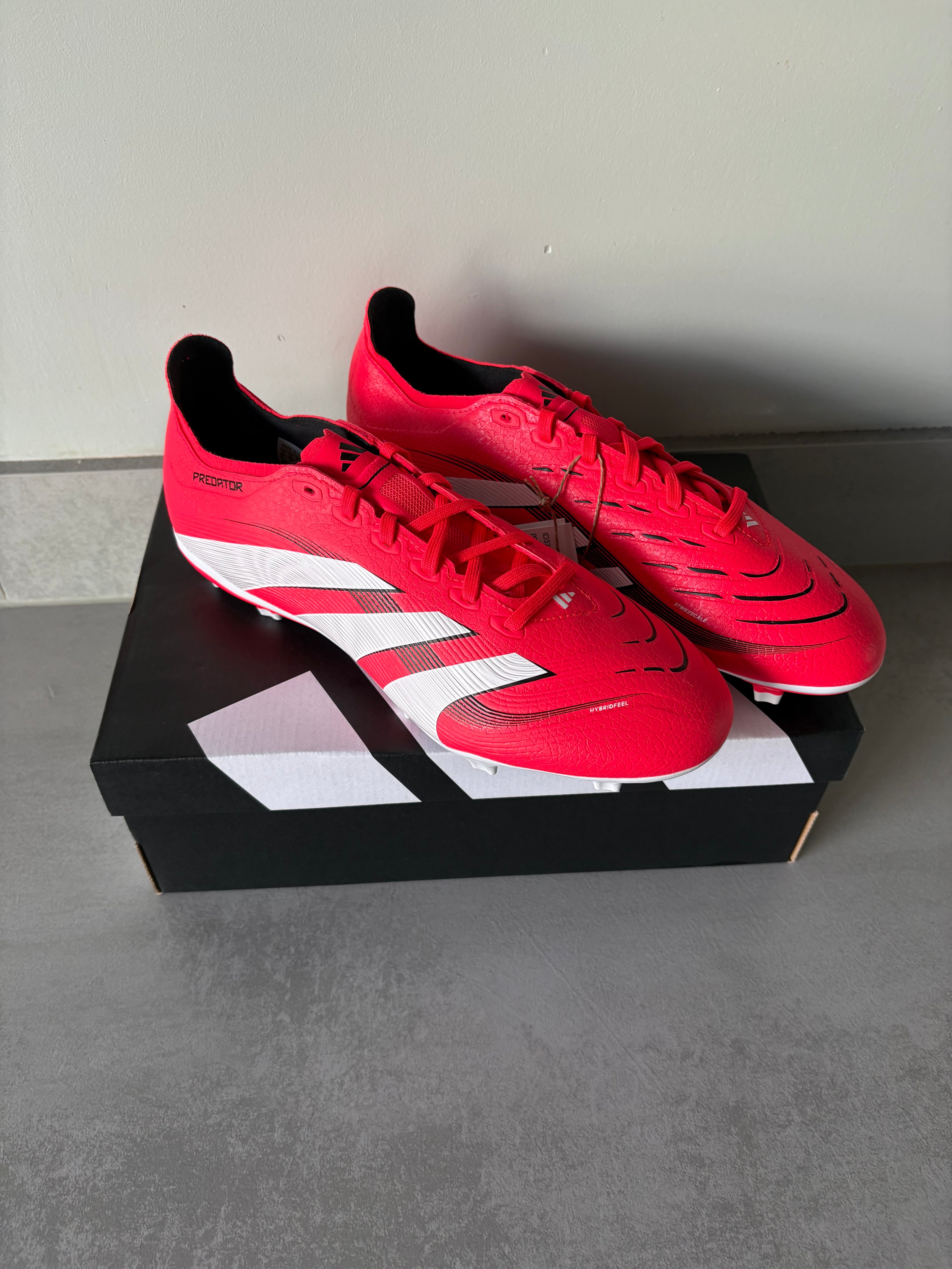 Adidas Predator League FG/MG Red
