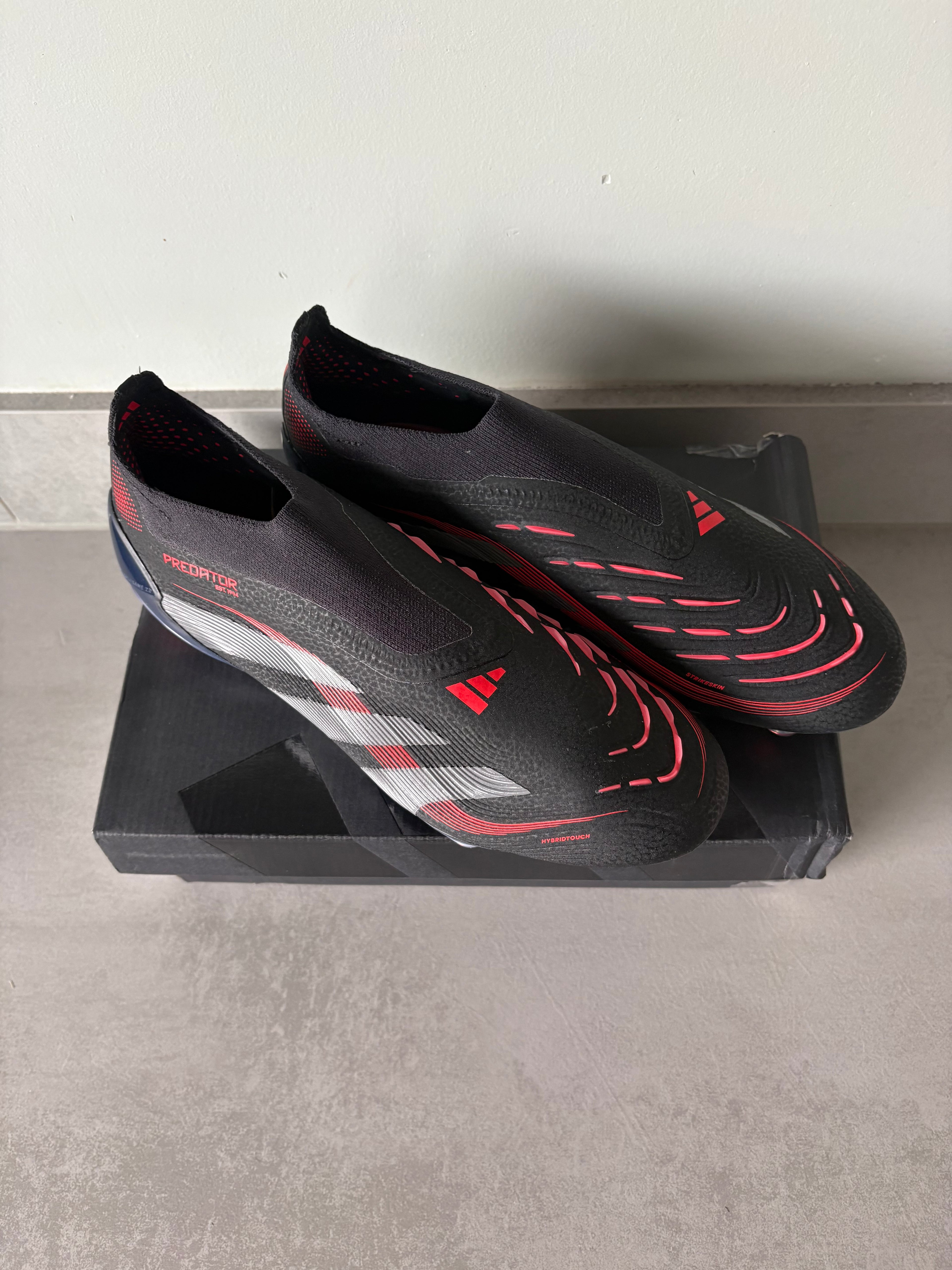 Adidas Predator Elite LL SG Stealth Victory Black/Grey/Red