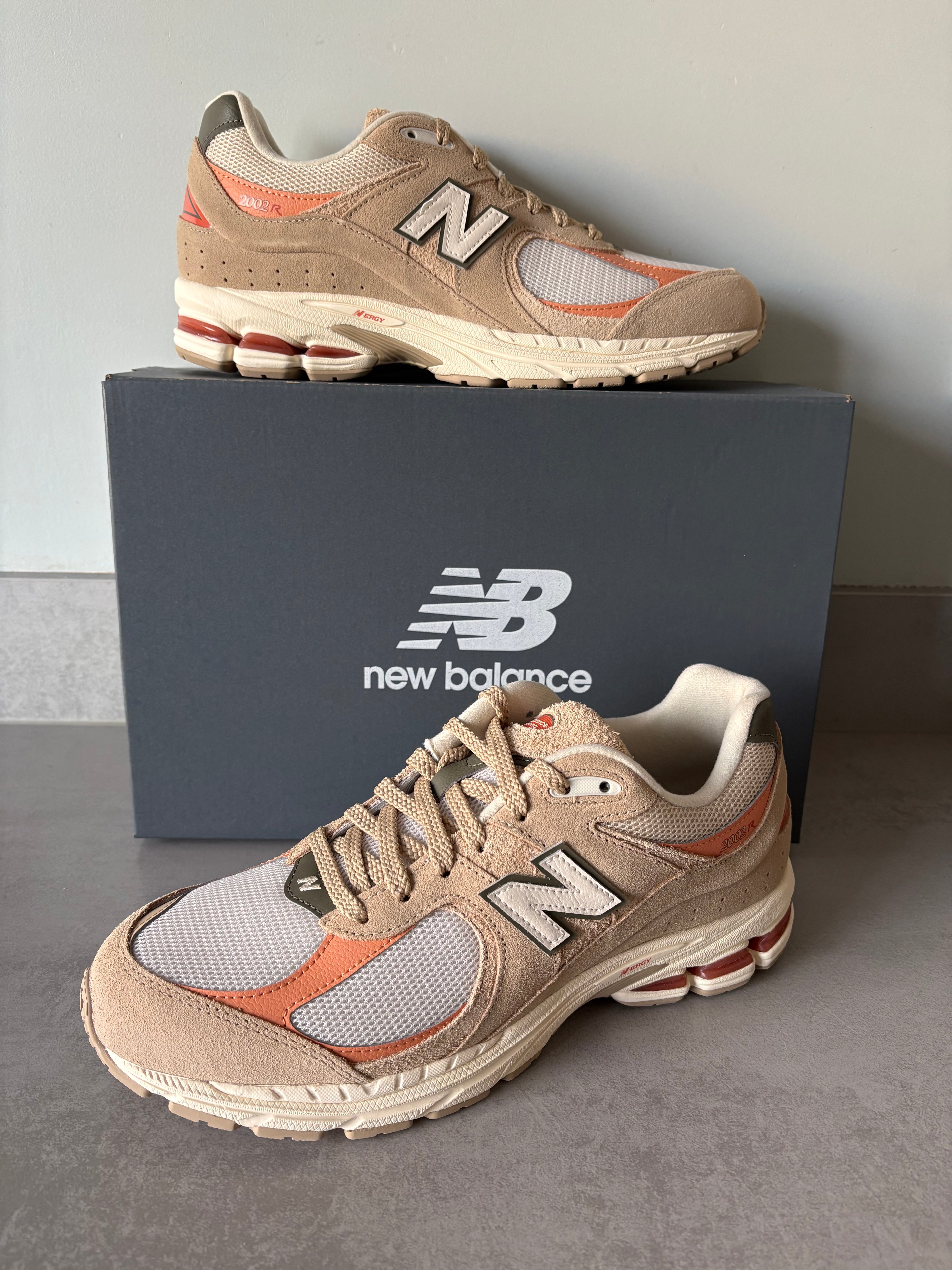 New Balance 2002R Beige Tan