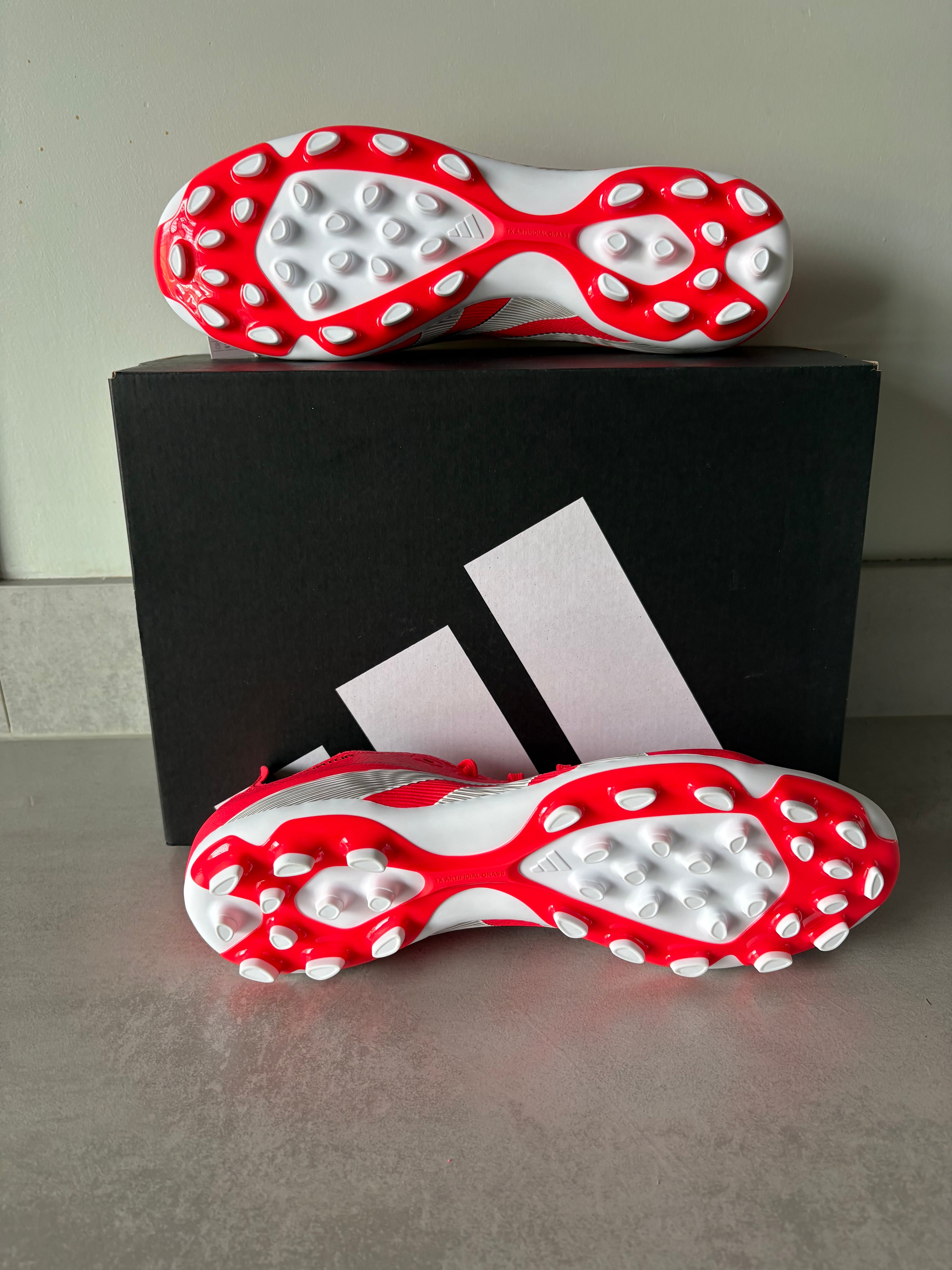 Adidas Predator League AG Red