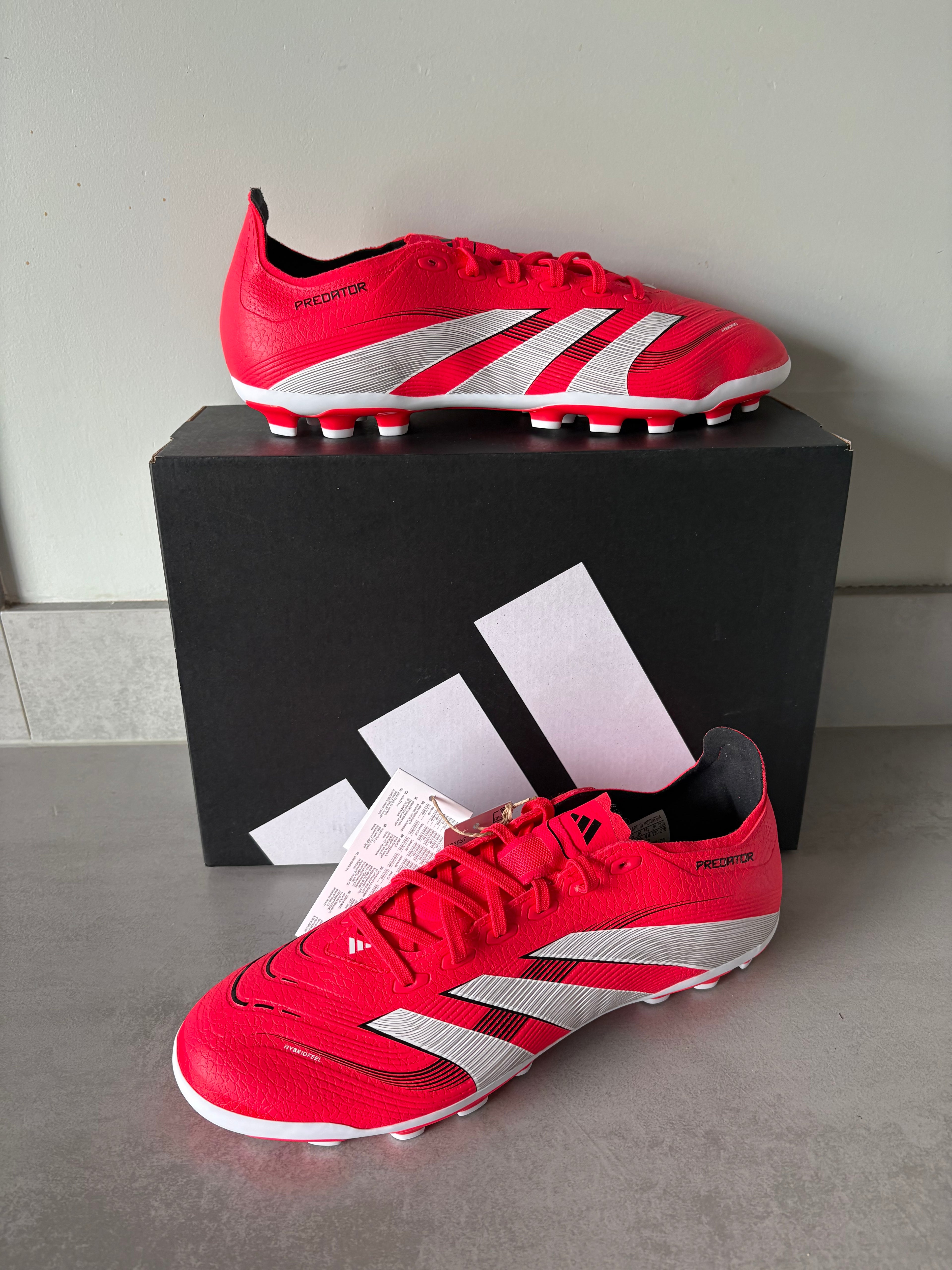 Adidas Predator League AG Red