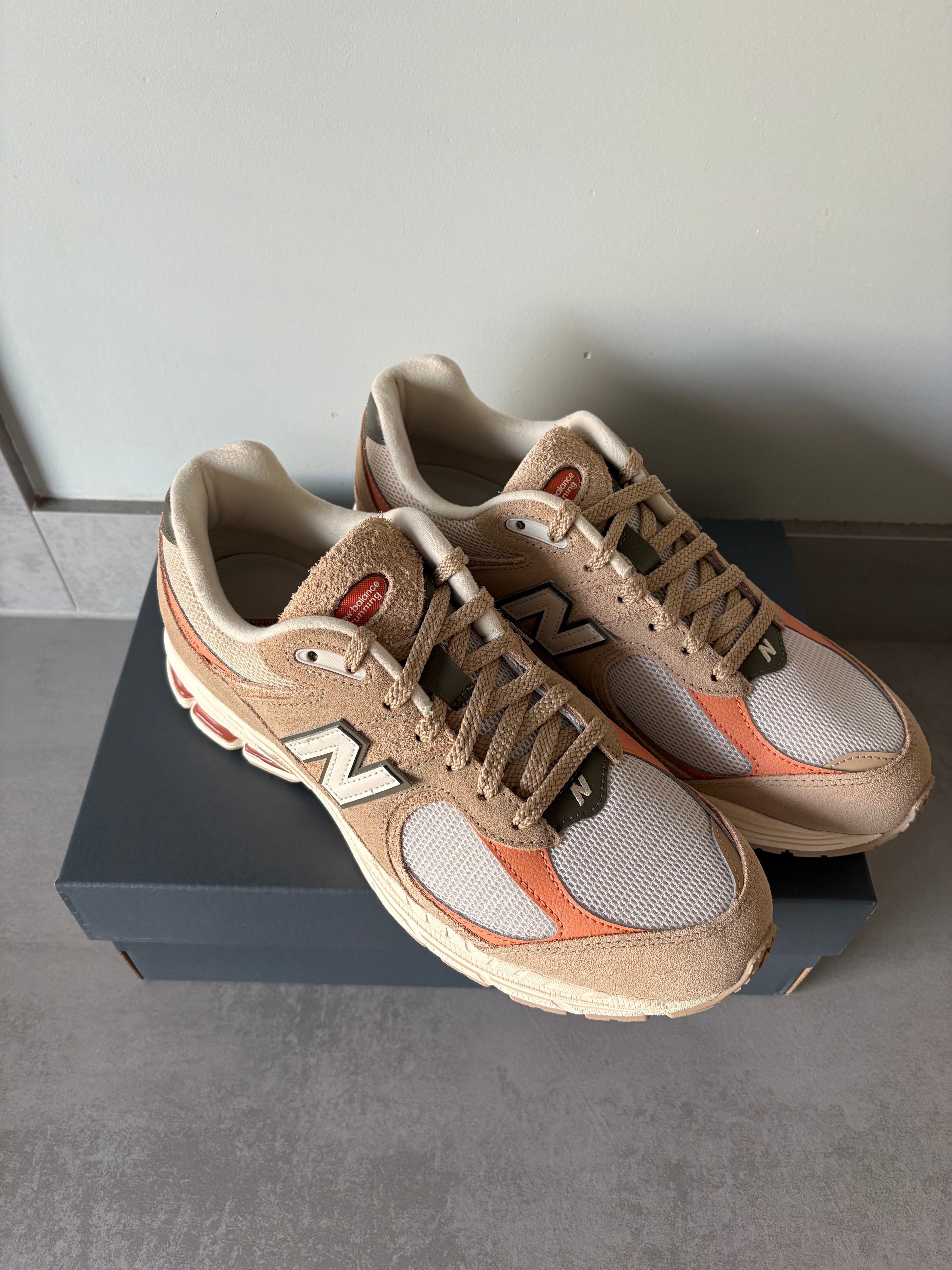 New Balance 2002R Beige Tan