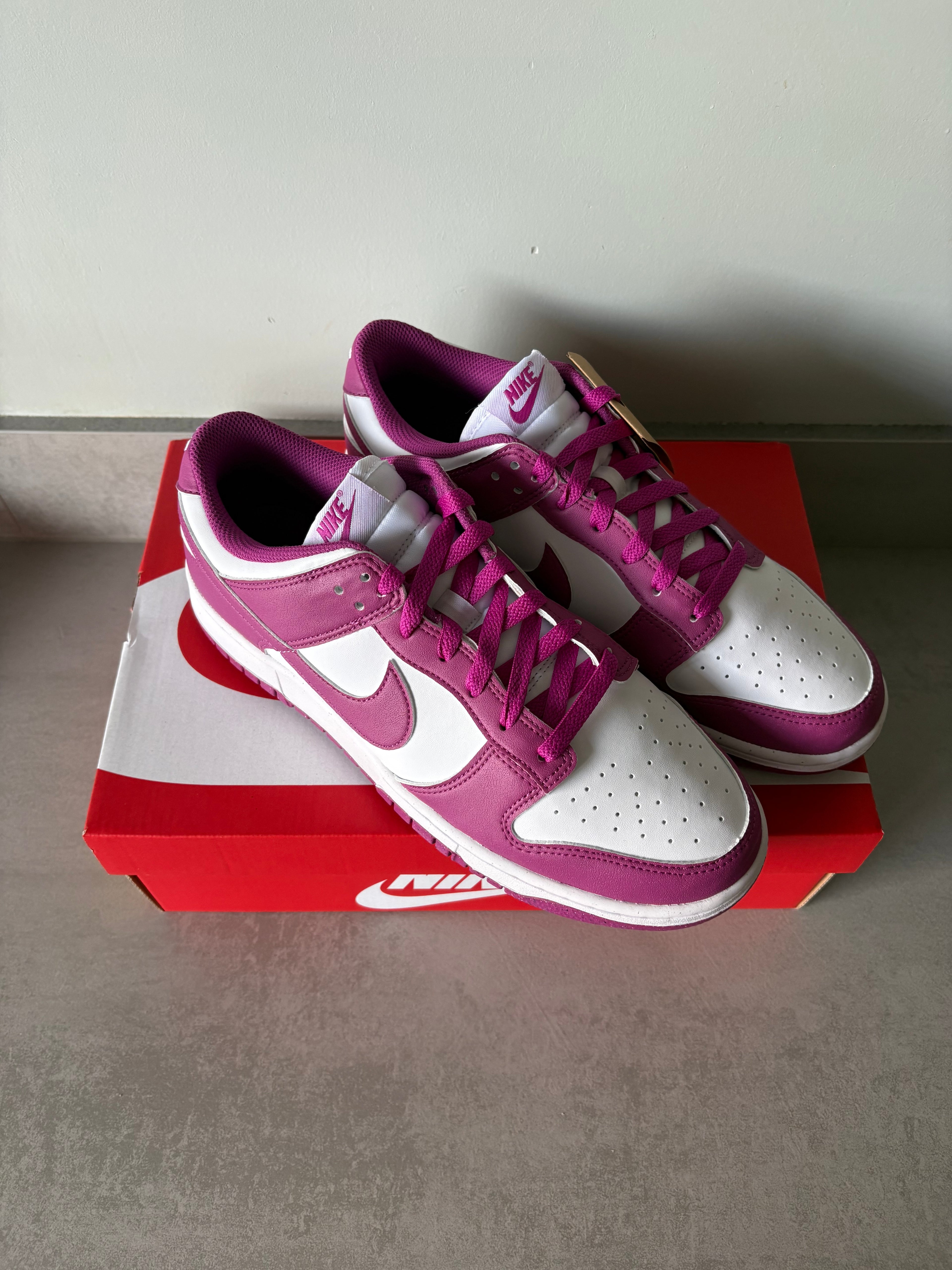 W Nike Dunk Low Next Nature White/Hot Fuchsia