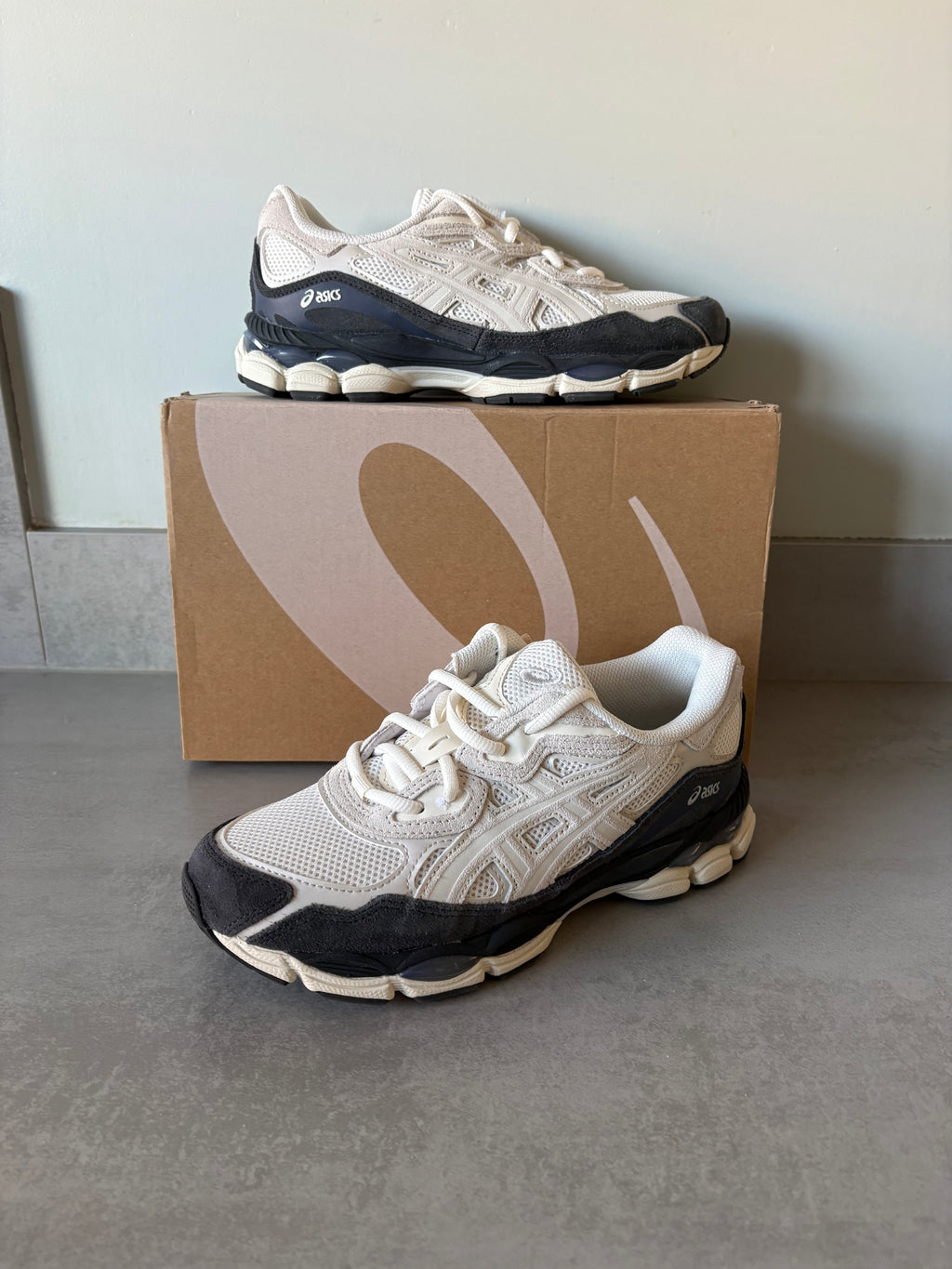 ASICS Gel-NYC Weiß/Rauchgrau