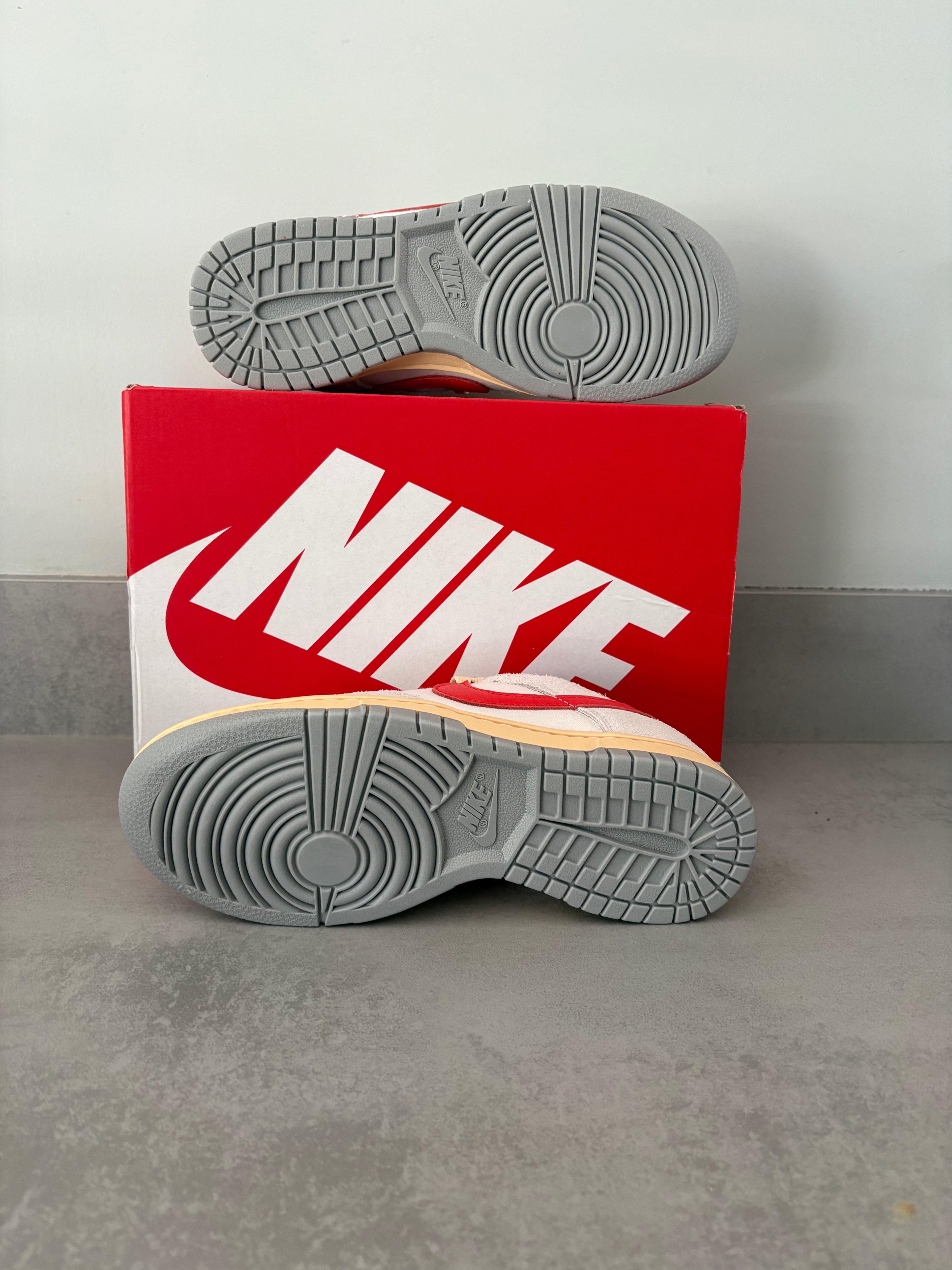 Nike Dunk Low Sail/Picante Red-Photon Dust